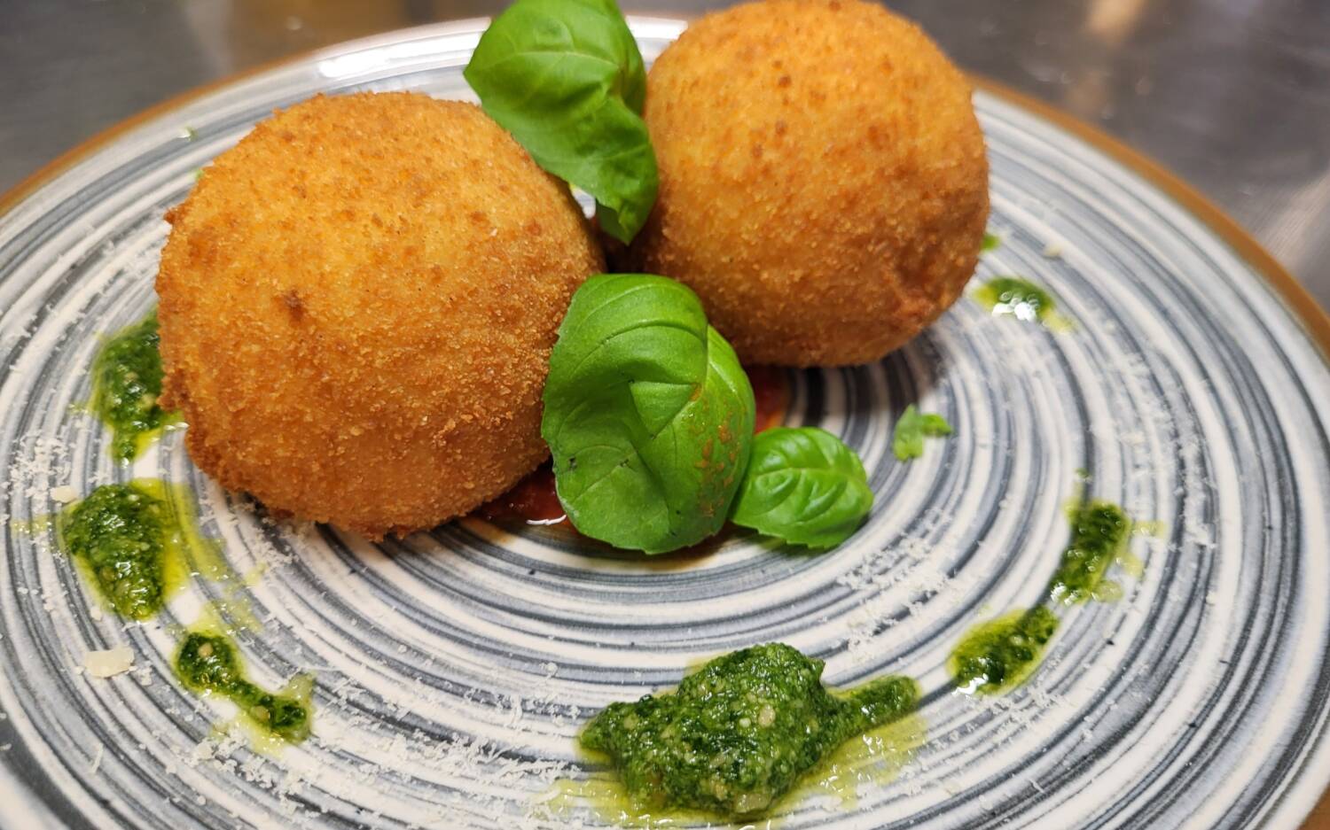 Hier gibt es etwas ganz Besonderes: italienisches Fast Food, und das kann was / ©Griffatos