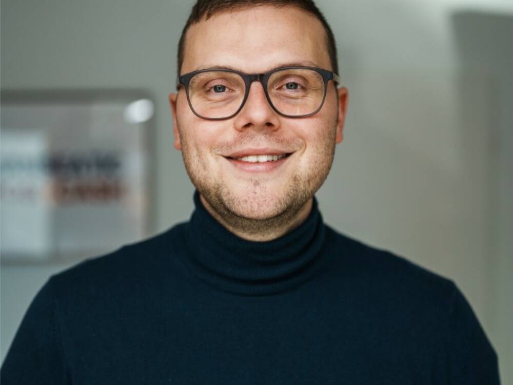 Moritz Tim Ebert ist der Gründer von Hanseatic POS und CEO von restablo.de / ©Moritz Tim Ebert