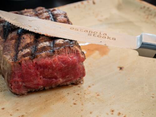 Saftiges Steak gibt es im Estancia Steaks / ©Estancia Steaks