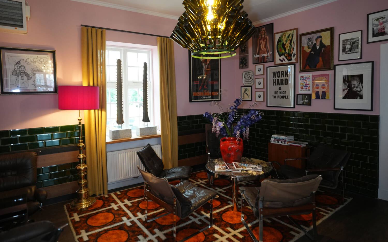 Verschiedene Stile, Jahrhunderte, Herkunftslländer werden im Bistro Brüdigams vereint / ©Marcus Brandt