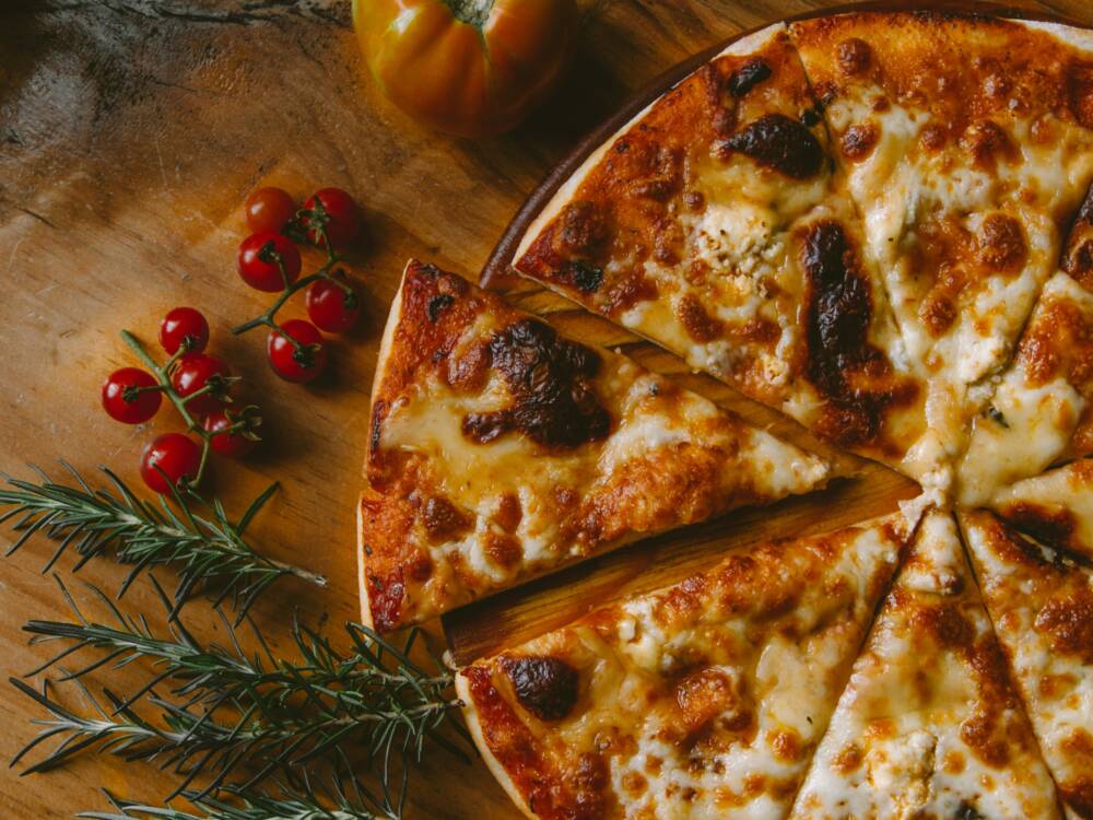 Yummy – die Pizza überzeugt / ©Unsplash/ Ivan Torres