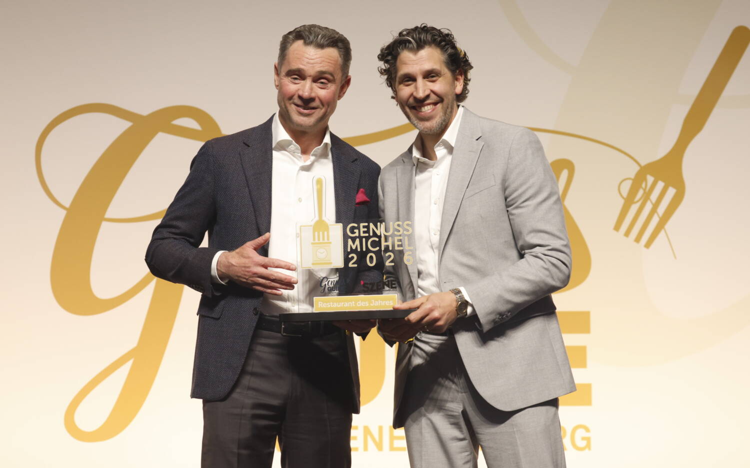 Ausgezeichnet als Restaurant des Jahres 2026: Dirk Kowalke und Benjamin Kast vom Fischereihafen Restaurant / ©Jan-Rasmus Lippels