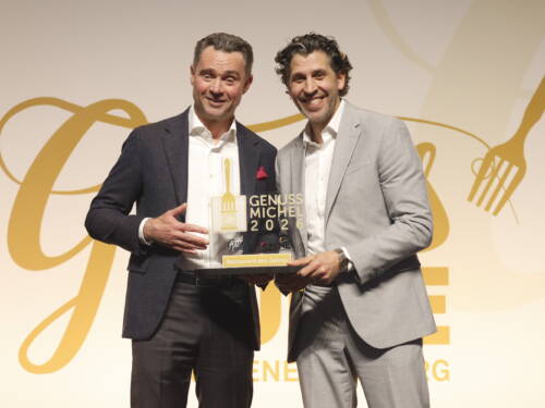 Ausgezeichnet als Restaurant des Jahres 2026: Dirk Kowalke und Benjamin Kast vom Fischereihafen Restaurant / ©Jan-Rasmus Lippels