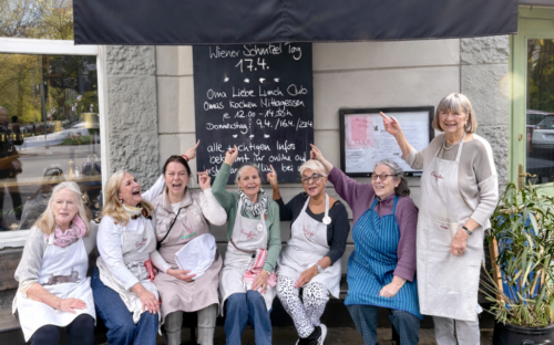 Das beliebte Mittagstisch-Pop-up ist zurück: im Frühjahr gibt’s Hausmannskost beim OmaLiebe Lunch Club im Manzels /©OmaLiebe e.V.