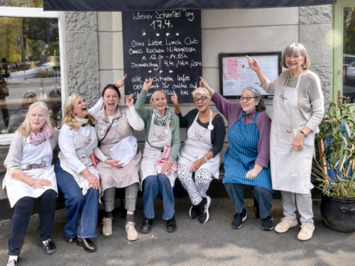 Das beliebte Mittagstisch-Pop-up ist zurück: im Frühjahr gibt’s Hausmannskost beim OmaLiebe Lunch Club im Manzels /©OmaLiebe e.V.