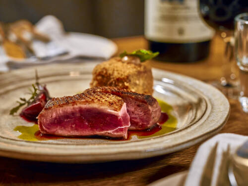 Der neue Schwan an Hamburgs Gastrohimmel: Das Ugly Duckling in der Neustadt ist ganz und gar nicht hässlich / ©Marc Sill