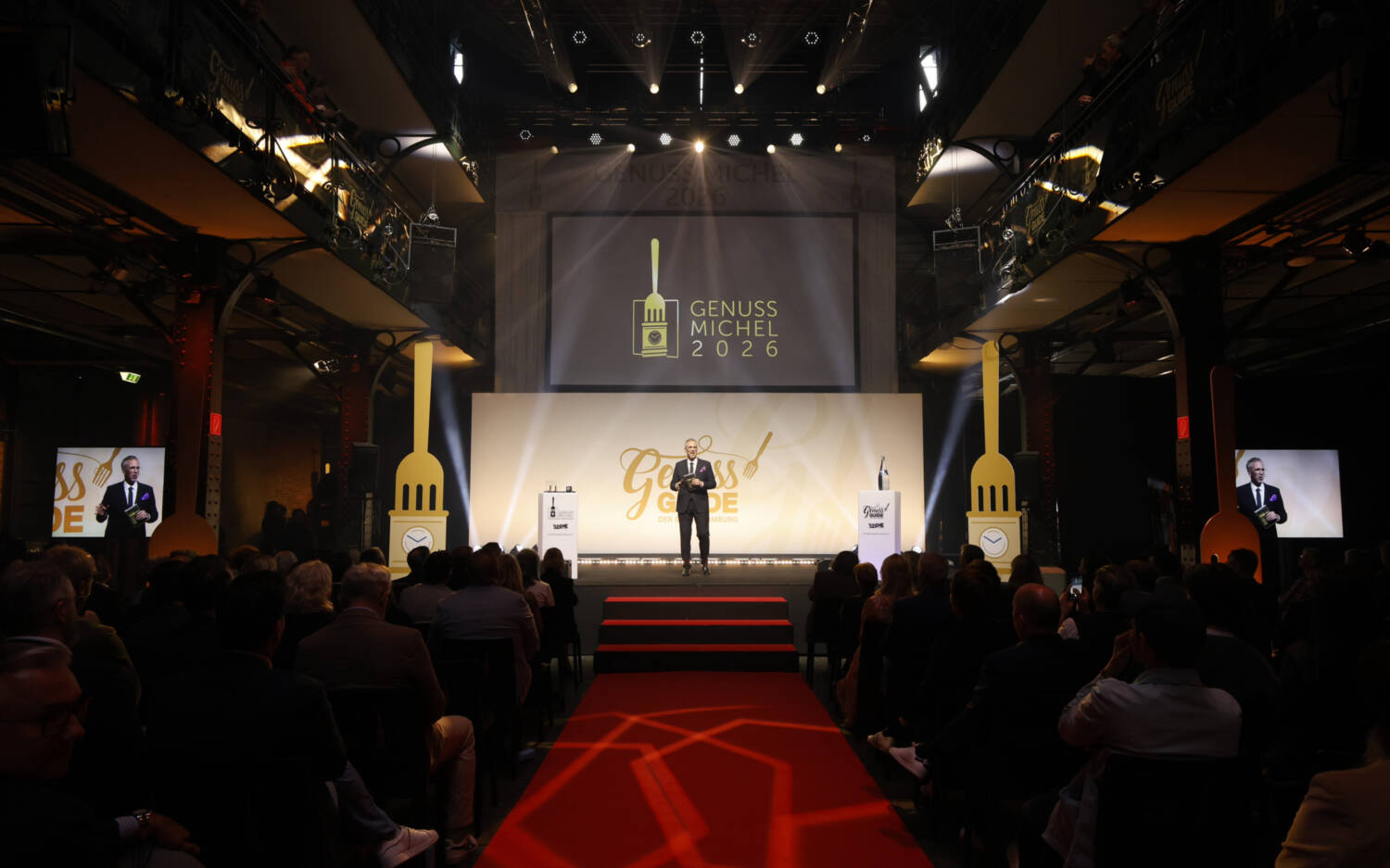 Feierliche Atmo: Bei der Genuss-Michel-Gala kommt die Hamburger Gastro-Szene zusammen / ©Jan Rasmus-Lippels