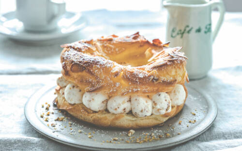 Französischer Klassiker aus der Patisserie: Rezept für Paris-Brest aus dem neuen Kochbuch von Anne-Katrin Weber  /©AT Verlag/Wolfgang Schardt