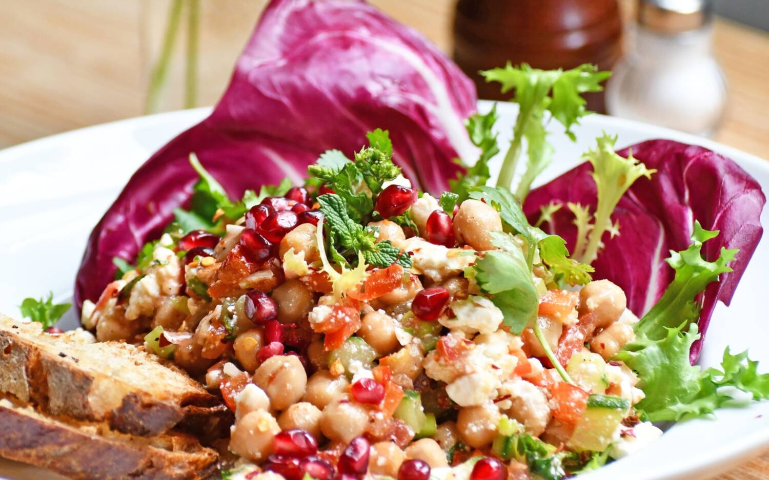 Hier wird mittags eine gesunde und vielseitige Mittagskarte angeboten / ©Alisa Kroh