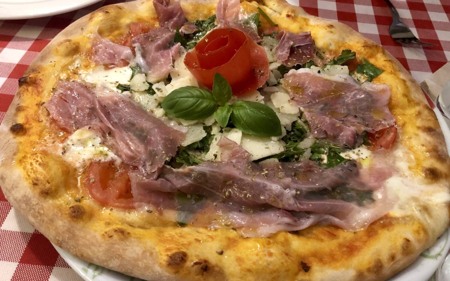Im Mangia Bene gibt es Pizza mit tollen Belegen / ©Marco Marascia