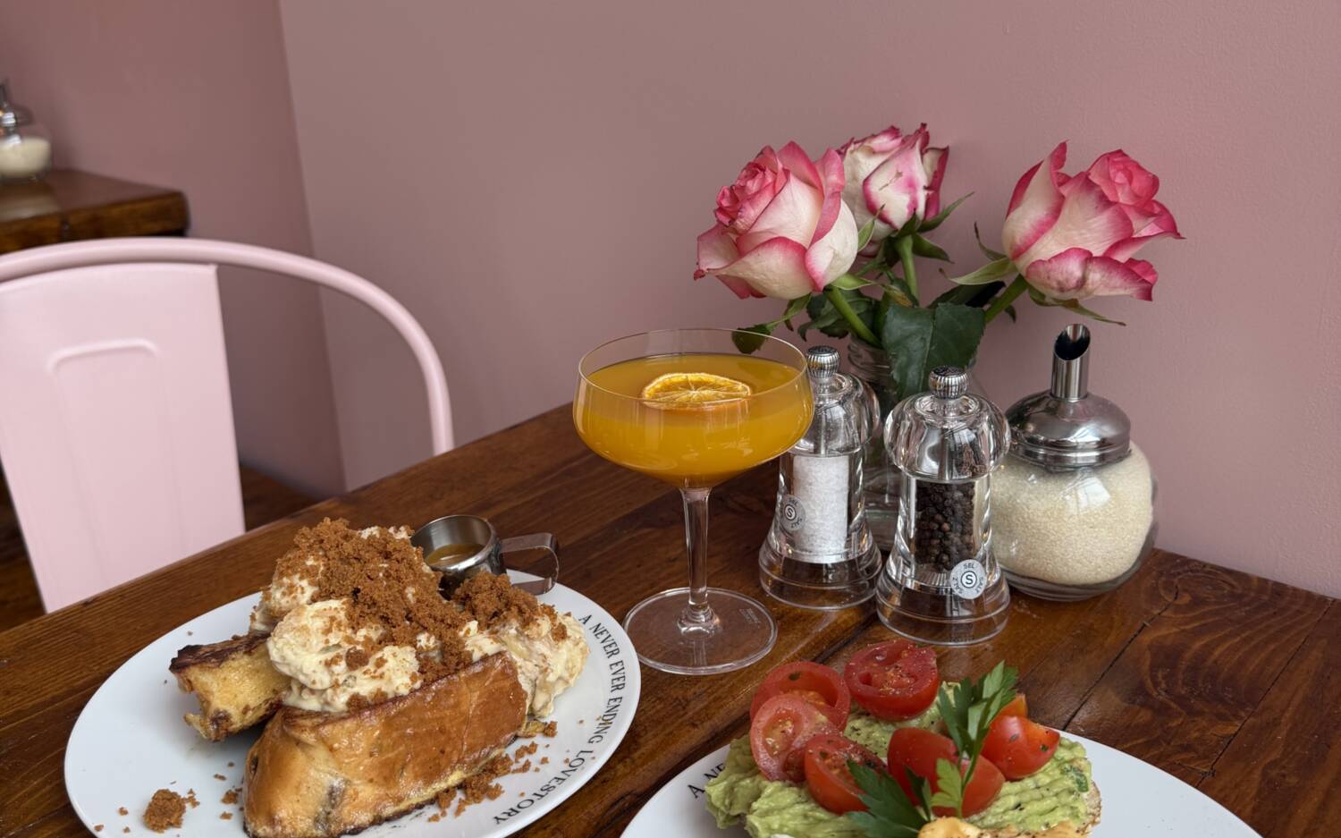 Rosa Wände, süßes Frühstück: Das Berliner Konzept A never ever ending lovestory ist in Hamburg / ©A never ever ending lovestory