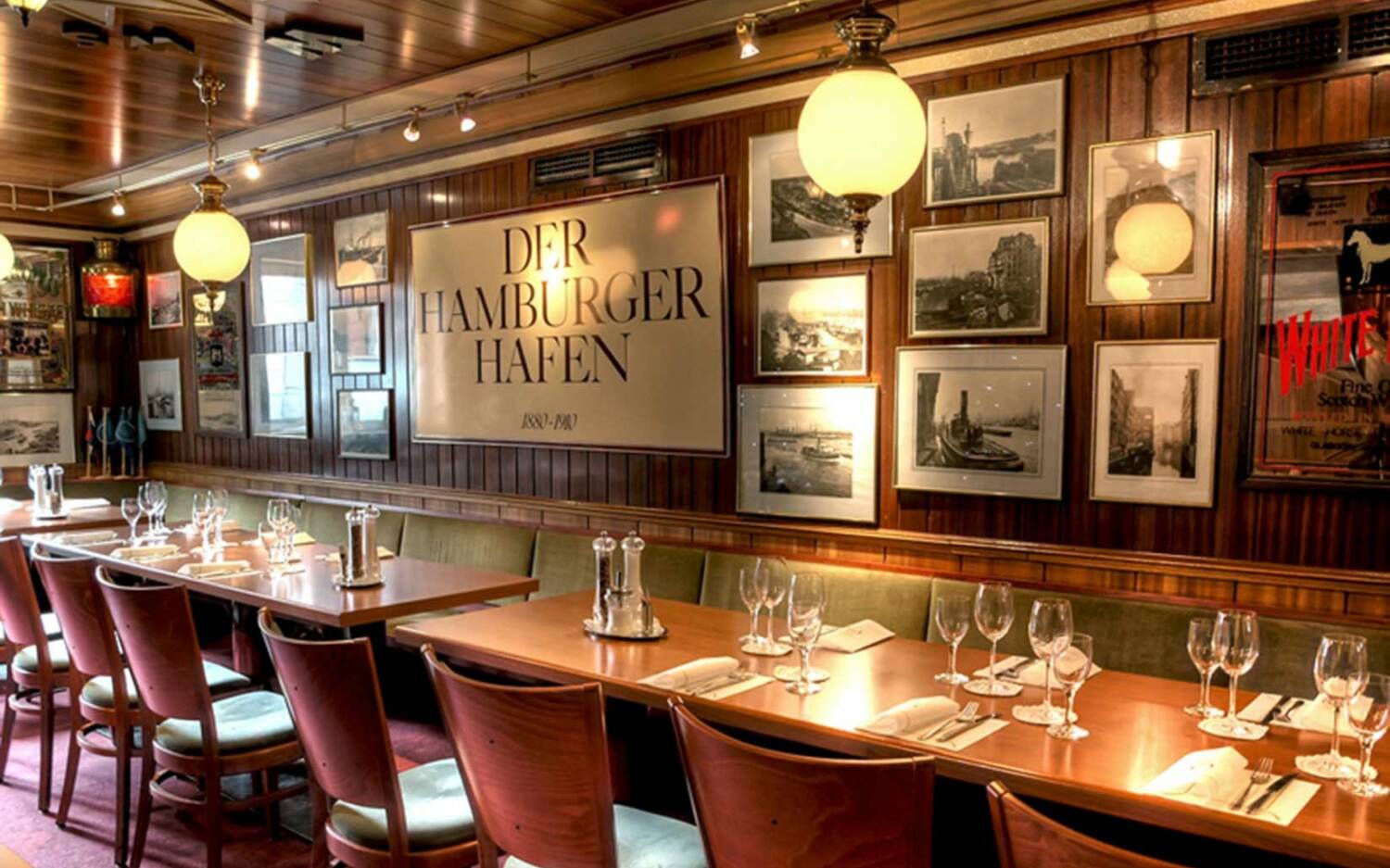 Rustikales aber zum wohlfühlen gemachtes Interieur / ©Michel Labskaus 