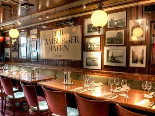 Rustikales aber zum wohlfühlen gemachtes Interieur / ©Michel Labskaus 