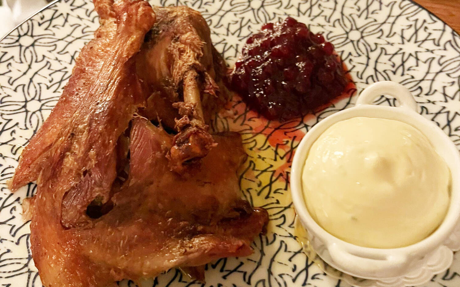 Unsere Testerin sagt: Die Ente ist in jederlei Hinsicht top – was Geschmack und Knusprigkeitsfaktor angeht / ©Genuss-Guide 