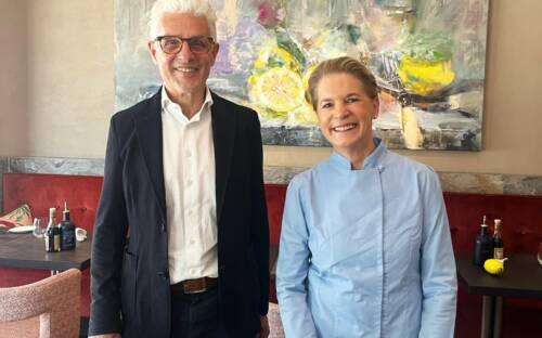 Vor 25 Jahren eröffnete Spitzengastronomin Cornelia Poletto gemeinsam mit Remigio Poletto das nach ihr benannte Restaurant  / ©Hesse und Hallermann PR