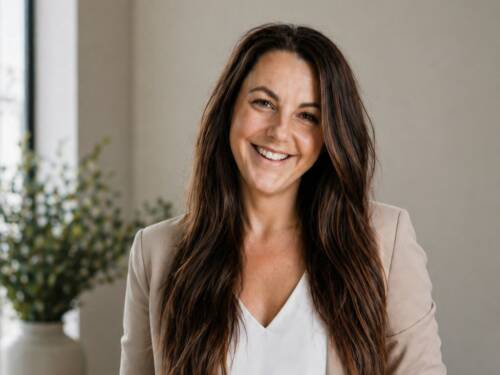 Die Betreiberin des Eppendorfer Cafés Kropkå Katrin Koch ist „Lokalheldin 2026“ / ©VistaPrint