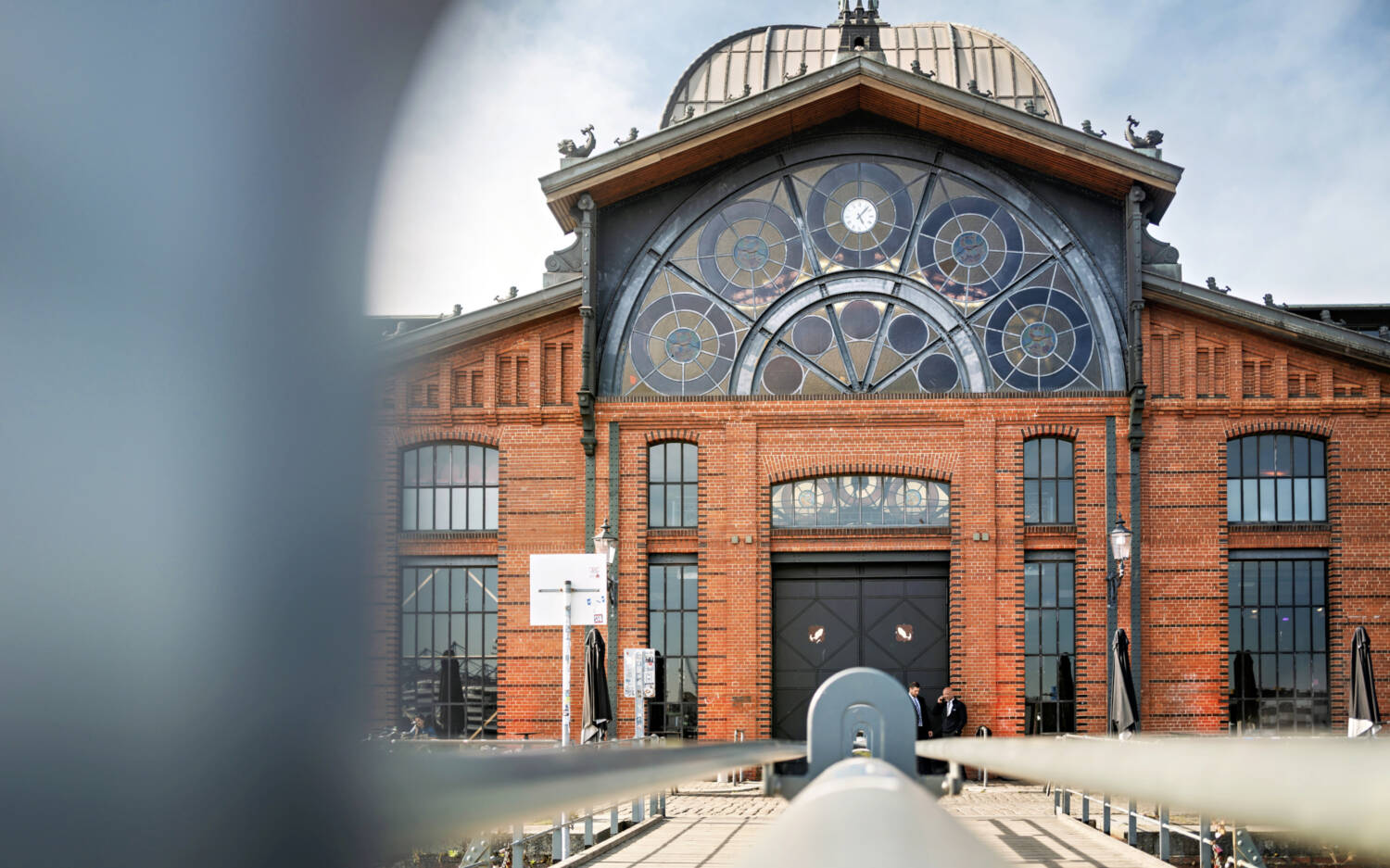 Die neue Kulisse für das zweite Testsieger-Food-Festival ist die traditionsreiche Fischauktionshalle / ©Sven Schomburg