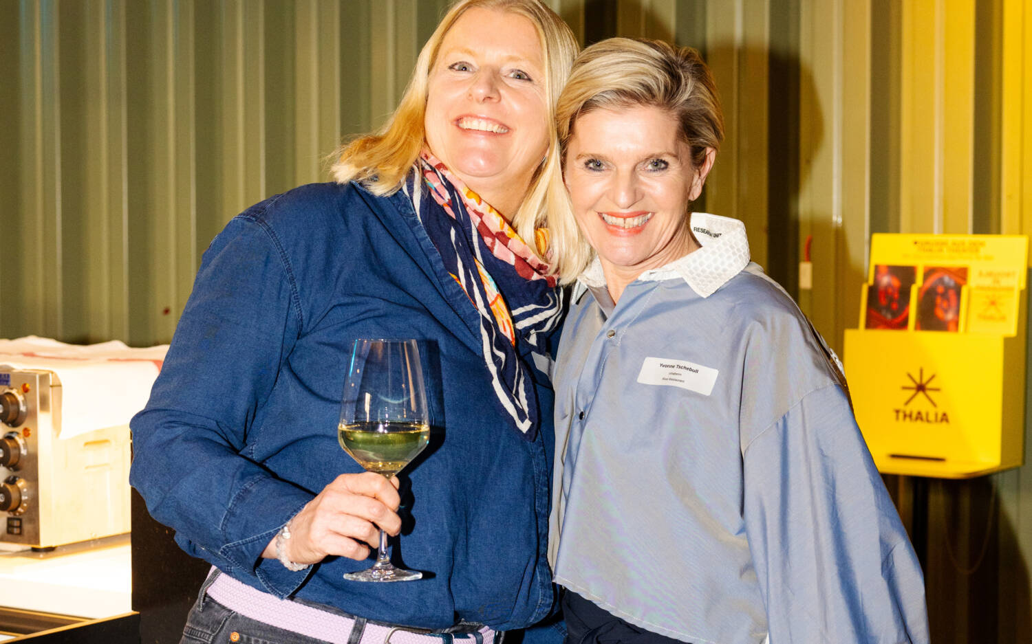 Elke Berner (Vineyard) und Gastronomin Yvonne Tschebull (Rive Fish & Faible) / ©Liza Holiarchuk
