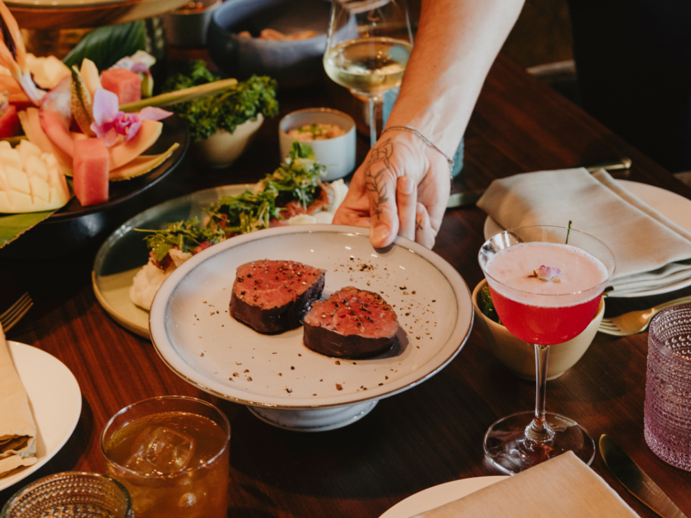 Hier soll geteilt werden: Im Greta Oto gibt’s lateinamerikanische Tapas / ©MHP Hotel Group