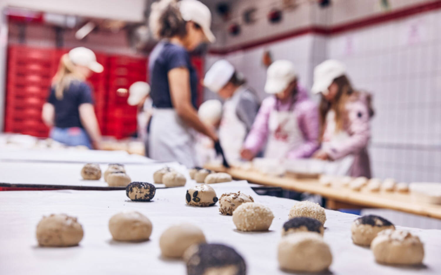 In der Kinderbackstube dürfen die Jüngsten mit Teig und Co arbeiten / ©Braaker Mühle Brot- und Backwaren GmbH