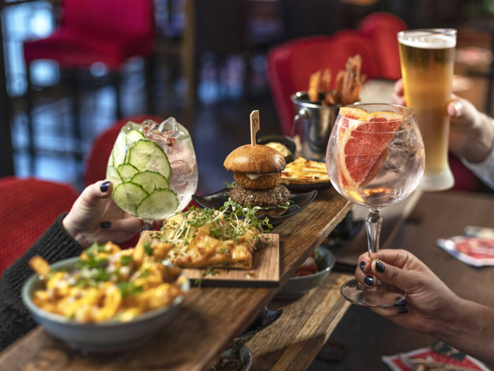 Internationale Tapas zu kreativen Drinks in Zirkus-Ambiente: die schwedische Gastro-Kette Pincho Nation kommt bald nach Hamburg / ©Pincho Nation AB