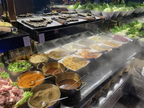 Korean BBQ in Barmbek: seit März wird in der dritten Mr Kao Filiale in der Krüsisstraße koreanisch gegrillt  / ©Alina Fedorova
