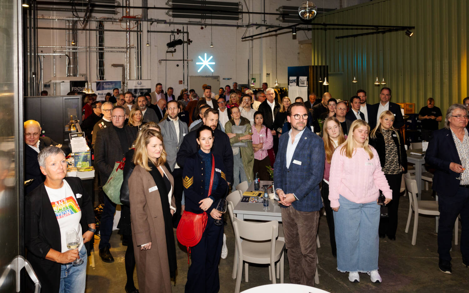 Volles Haus im Foyer des Thalia Gaußstraße / ©Liza Holiarchuk
