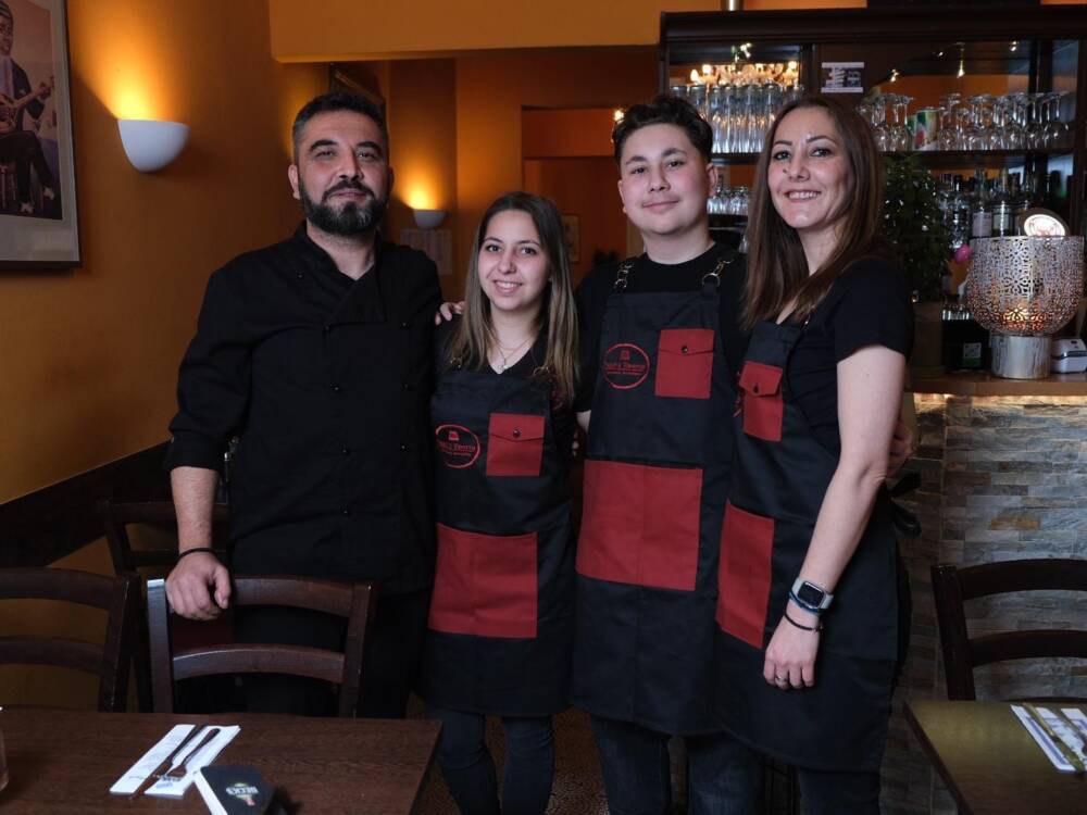 Die Taverna und ihr Team sind fester Bestandteil des Viertels  / ©Noahs Taverna
