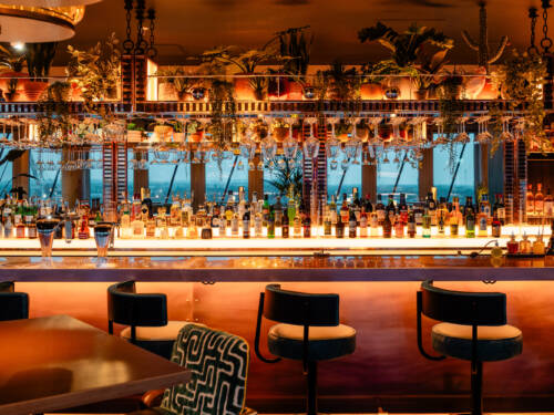 Drinks mit Aussicht – im 13. Stock des Westfields hat die Air Bar 13 eröffnet / ©Nils Hasenau Fotografie