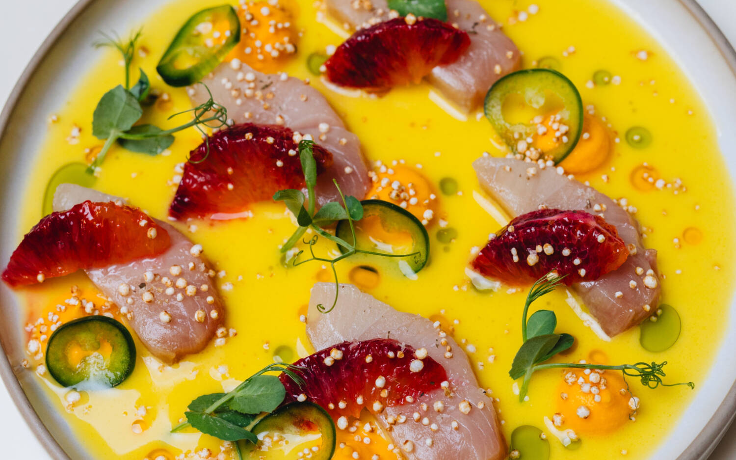 Im Frischeparadies Bistro in Altona gibt es frischesten Fisch aus aller Welt / ©Julia Schumacher