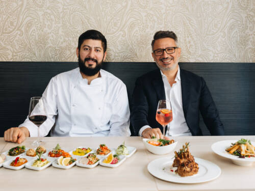 Inhaber Fadi Marouk (r.) hat sich mit seinem Team um Bruder Salah erneut den Testsieg in der Kategorie Orient erkocht / ©Julia Schumacher