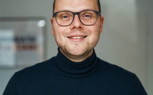 Moritz Tim Ebert ist der Gründer von Hanseatic POS und CEO von restablo.de / ©Moritz Tim Ebert