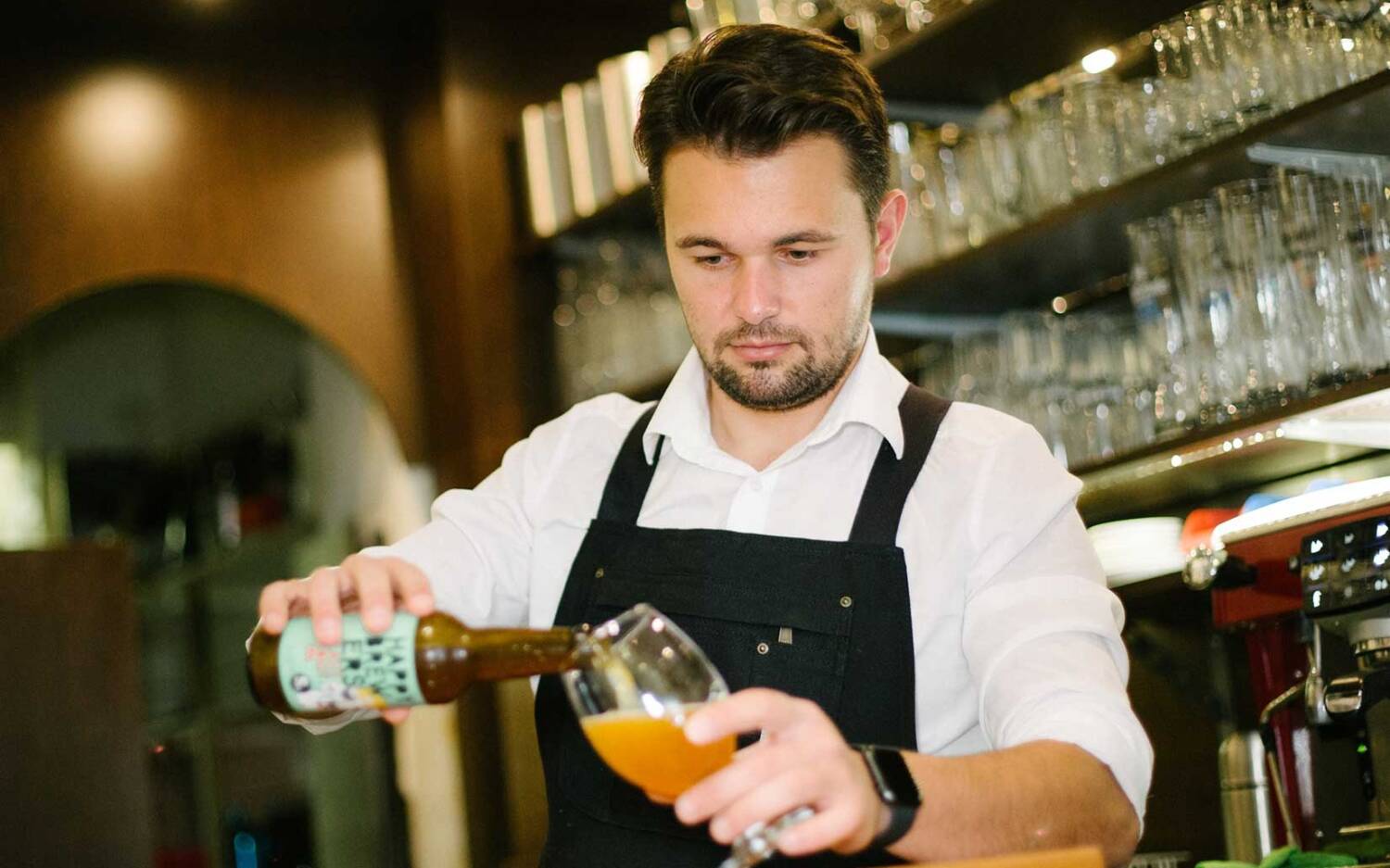 Obwohl der Service am Tag des Testes alleine ist, stehen die bestellten Gerichte zügig auf dem Tisch / ©David Strüning