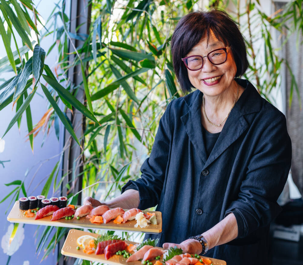Seit 2012 betreibt Yoko Higashi das Yoshi im Alsterhaus, das zum Testsieger 2026 in der Kategorie Sushi gekürt wurde / ©Julia Schumacher