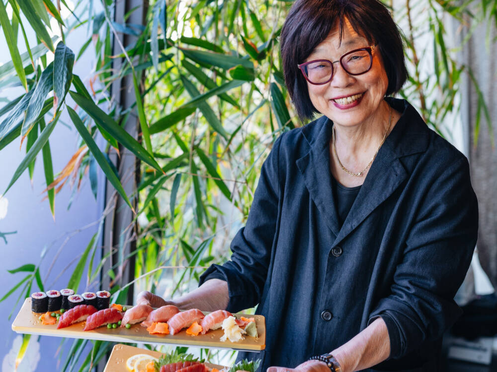 Seit 2012 betreibt Yoko Higashi das Yoshi im Alsterhaus, welches zum Testsieger 2026 in der Kategorie Sushi gekürt wurde / ©Julia Schumacher