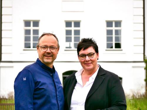 Sternekoch Hendrik Otto und Janet Schroeder, Geschäftsführende Direktorin des Schlossgut Gross Schwansee / ©Schlossgut Gross Schwansee