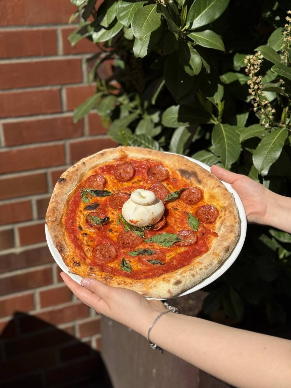 Vincenzo Andronaco liebt Pizza – egal ob römisch oder, wie hier,  neapolitanisch / ©Andronaco 