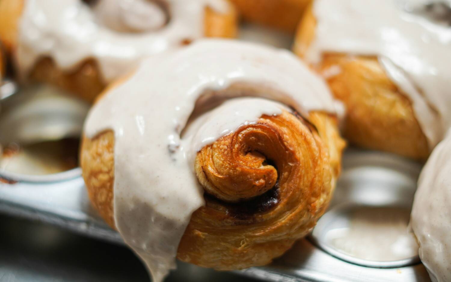 Zimtschnecken perfekt für eine Pause in Rotherbaum: Philosophy Cafe & Bar / ©Unsplash/Ana Maltez