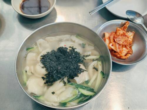 Das erste Kalguksu-Restaurant hat in der Neustadt seine Türen geöffnet: Danbi / ©Unsplash/note thanun