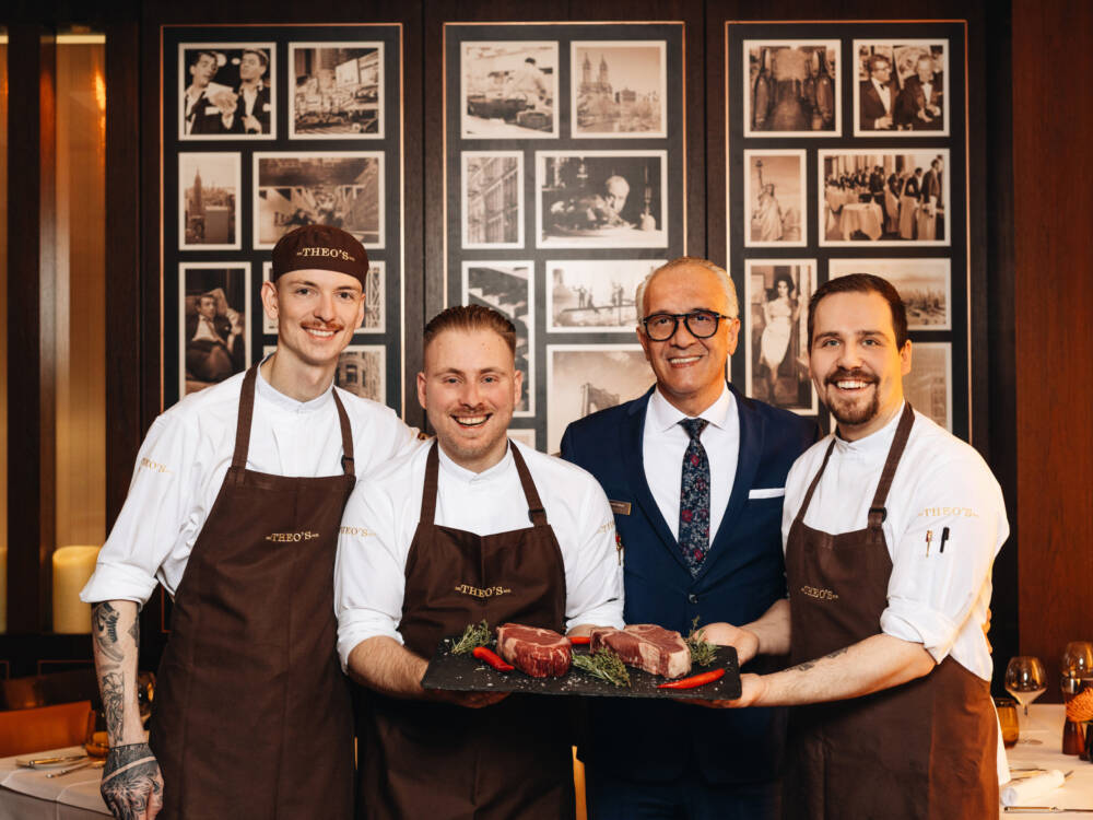 Das Theo’s im Grand Elysée verkauft kein Abendessen, sondern ein Erlebnis – große Gesten und große Stücke Fleisch / ©Julia Schumacher