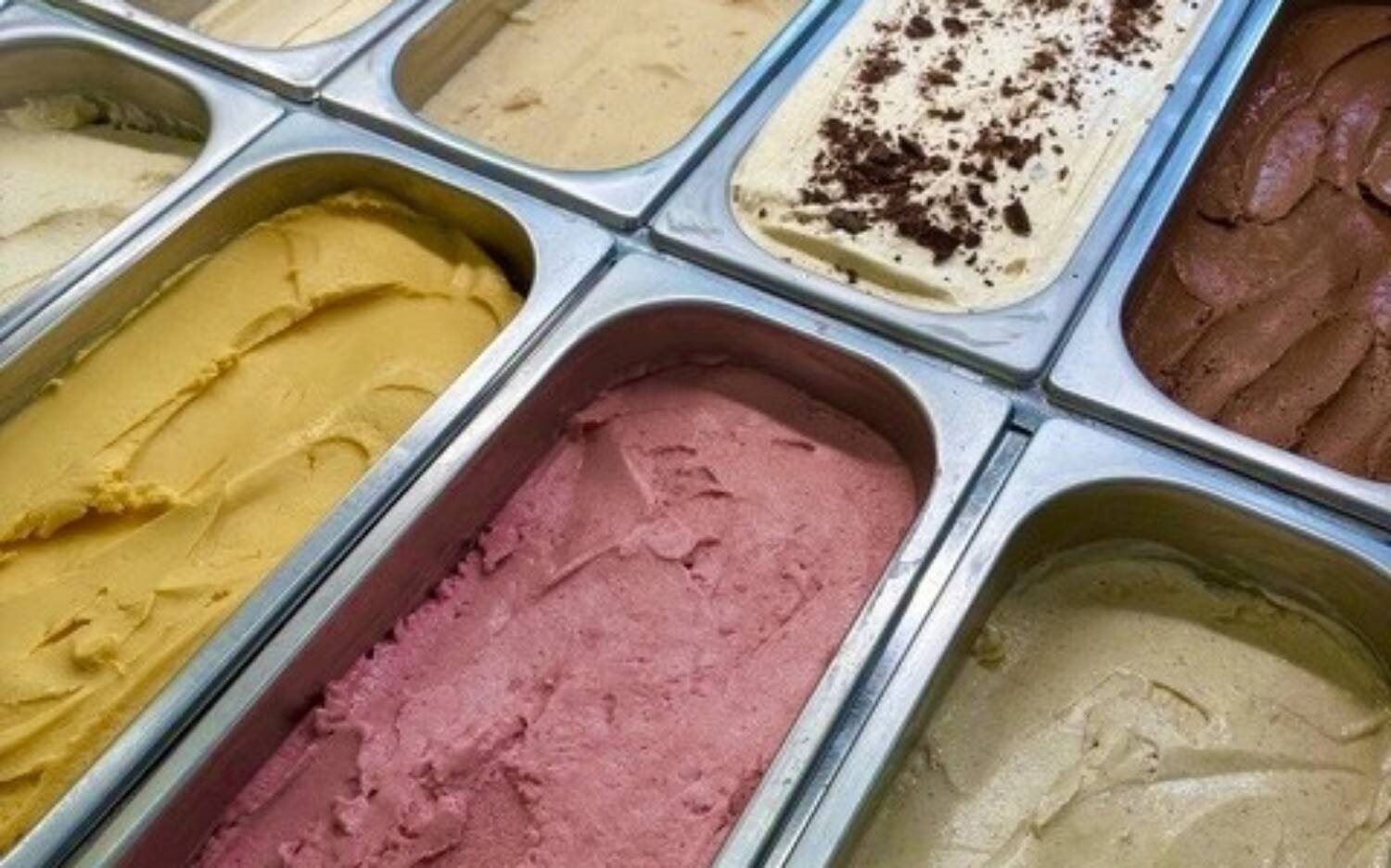 Ein kleiner Einblick in die Sortenvielfalt der EIsmanufaktur / @Eva Kalmbach