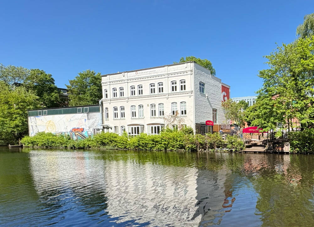 Das Pop-up des Weingarten sechsundzwanzig befindet sich direkt am Goldbekhaus / ©Morris Mac Matzen