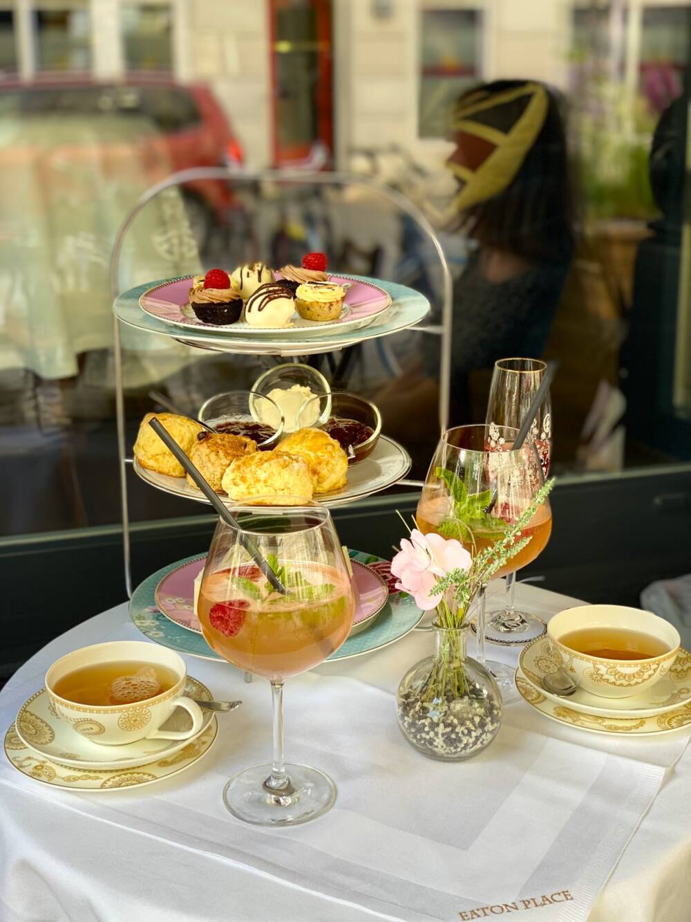 Heißer Tee und frische Scones wie in England / ©Eaton Place