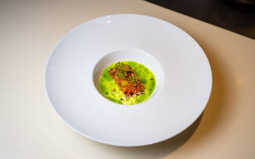 Im Frischeparadies Bistro begeistern die Gerichte vor allem durch Frische, Qualität und klaren Aromen / ©Szene Studios