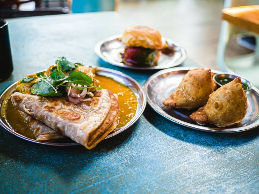 Im Schrødingers kann indisches Street Food genossen werden / ©Unsplash/Sean Bernstein