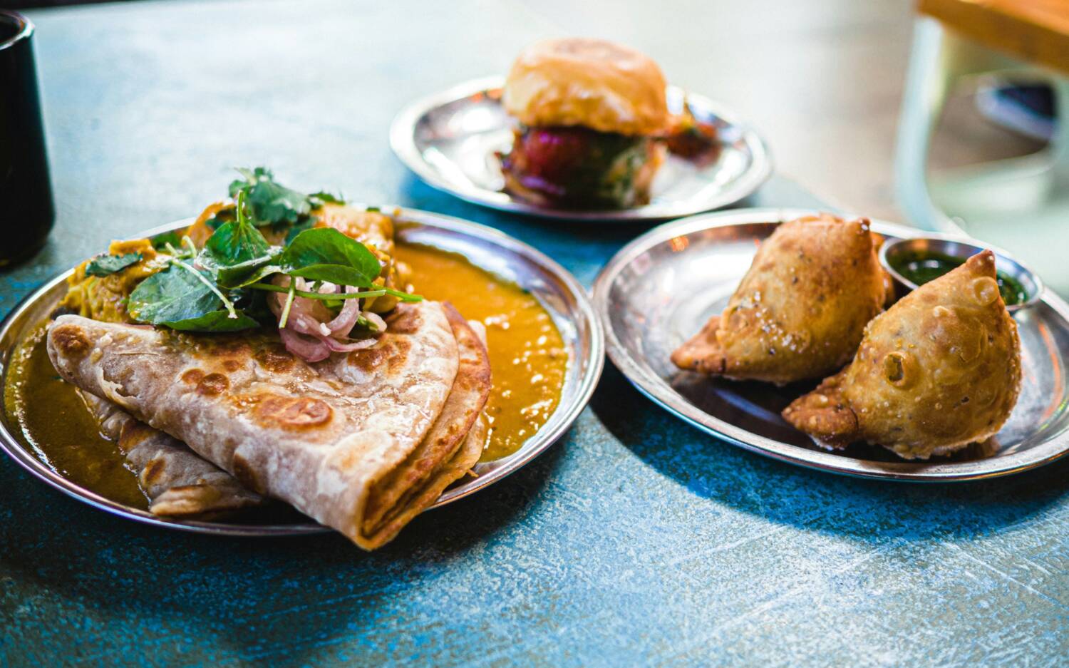 Im Schrødingers kann indisches Street Food genossen werden / ©Unsplash/Sean Bernstein
