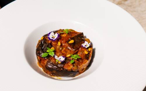 In der Caponata vom Restaurant Kasa, wird die Aubergine zum Star / ©SZENE-Studios