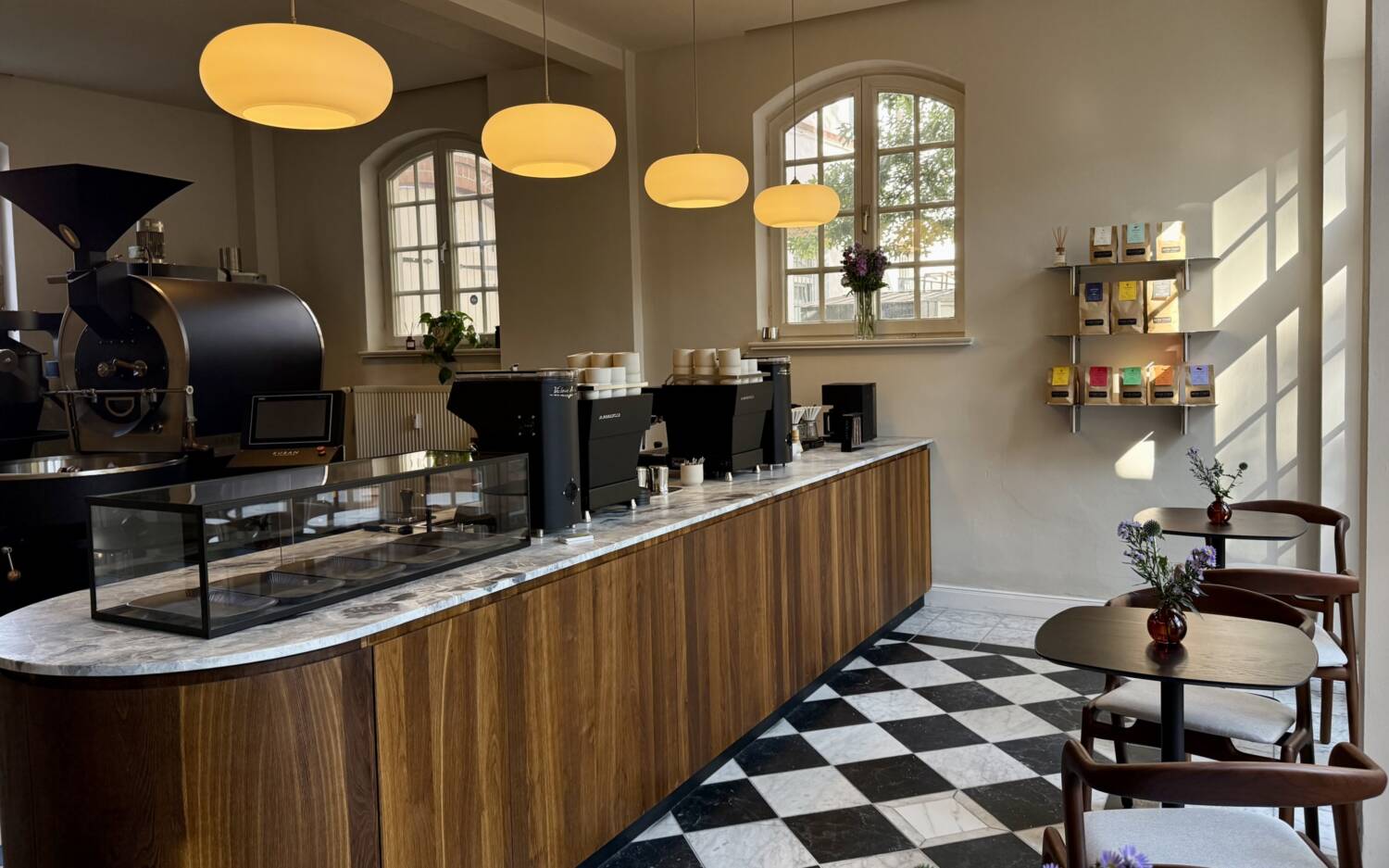 Mit der neuen Espresso Bar verbindet Nord Coast Coffee Rösterei und Kaffeegenuss unter einem Dach /©Nord Coast Coffee Roastery 