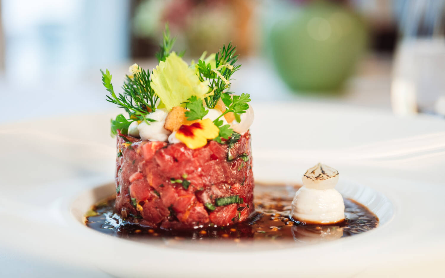 Tatar von Thomas Martin: Am  29. und 30. Januar kocht er im Eichhorn’s Hotel in Risum / ©DSR Hotel Holding