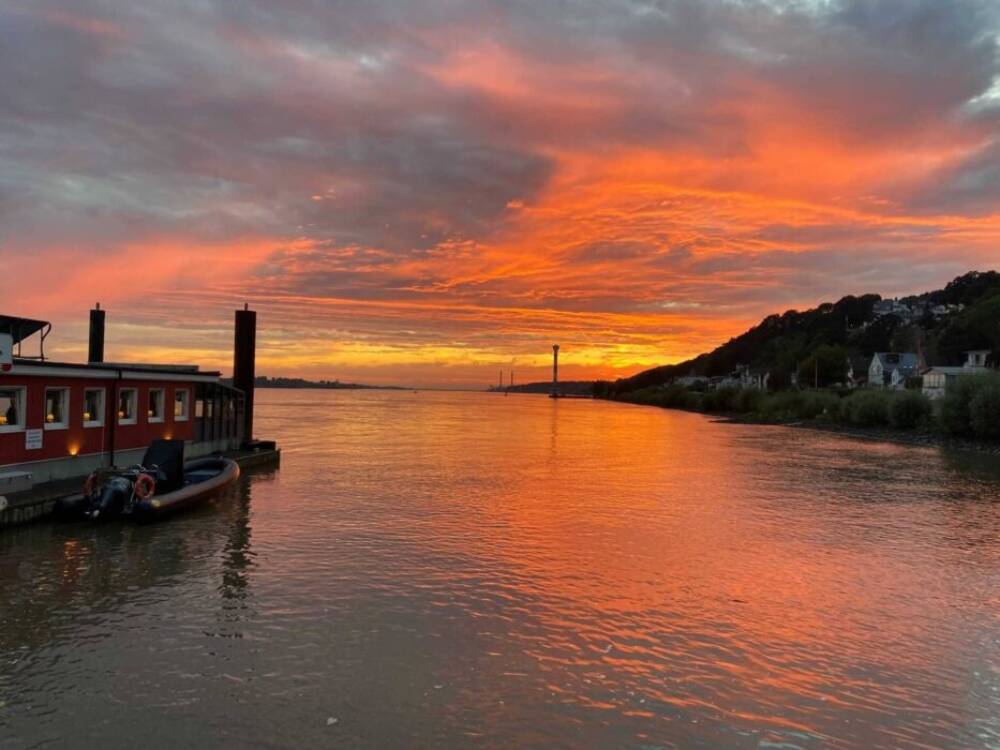 Zehn Außengastronomien in Hamburgs Westen für den perfekten Sonnenuntergang / ©SZENE Hamburg